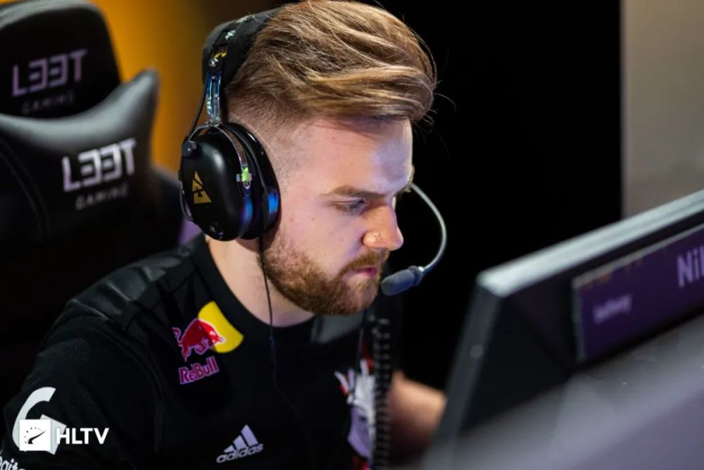 Virtus.pro 替换 Xoma 为 PASHANOJ